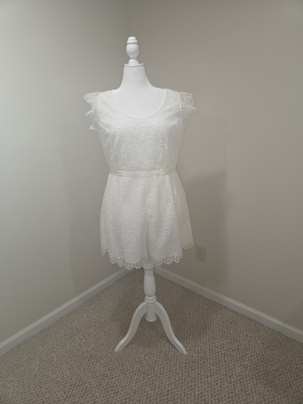 City Chic White Lace Romper with Scalloped Trim